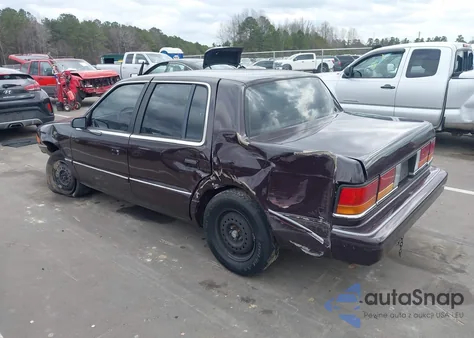 1992 Dodge Spirit z USA, uszkodzony, nr VIN 3B3XA4633NT347094